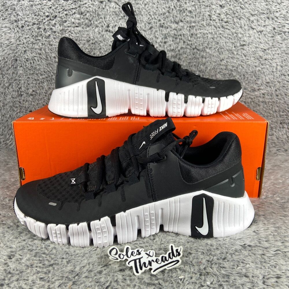 Nike Free Metcon 5 Workout Shoes Size 9 Men Black White DV3949-001